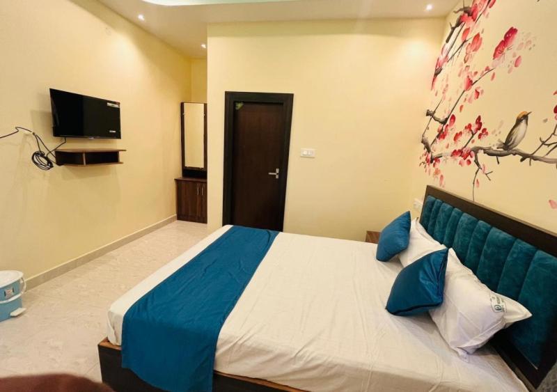 Hotel Lalitha Karunya Residency A/C Bāpatla Exterior foto